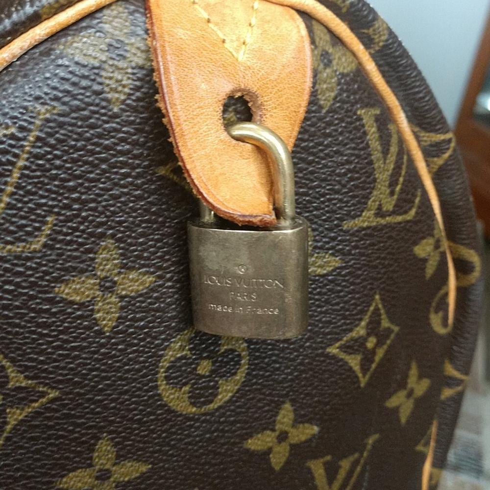 LOUIS VUITTON SPEEDY 30 *AUTHENTIC* - Picture 6 of 17